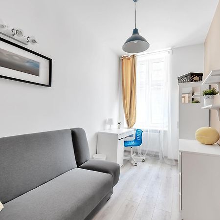 Centrum Fabryczna Rooms Łódź Zewnętrze zdjęcie